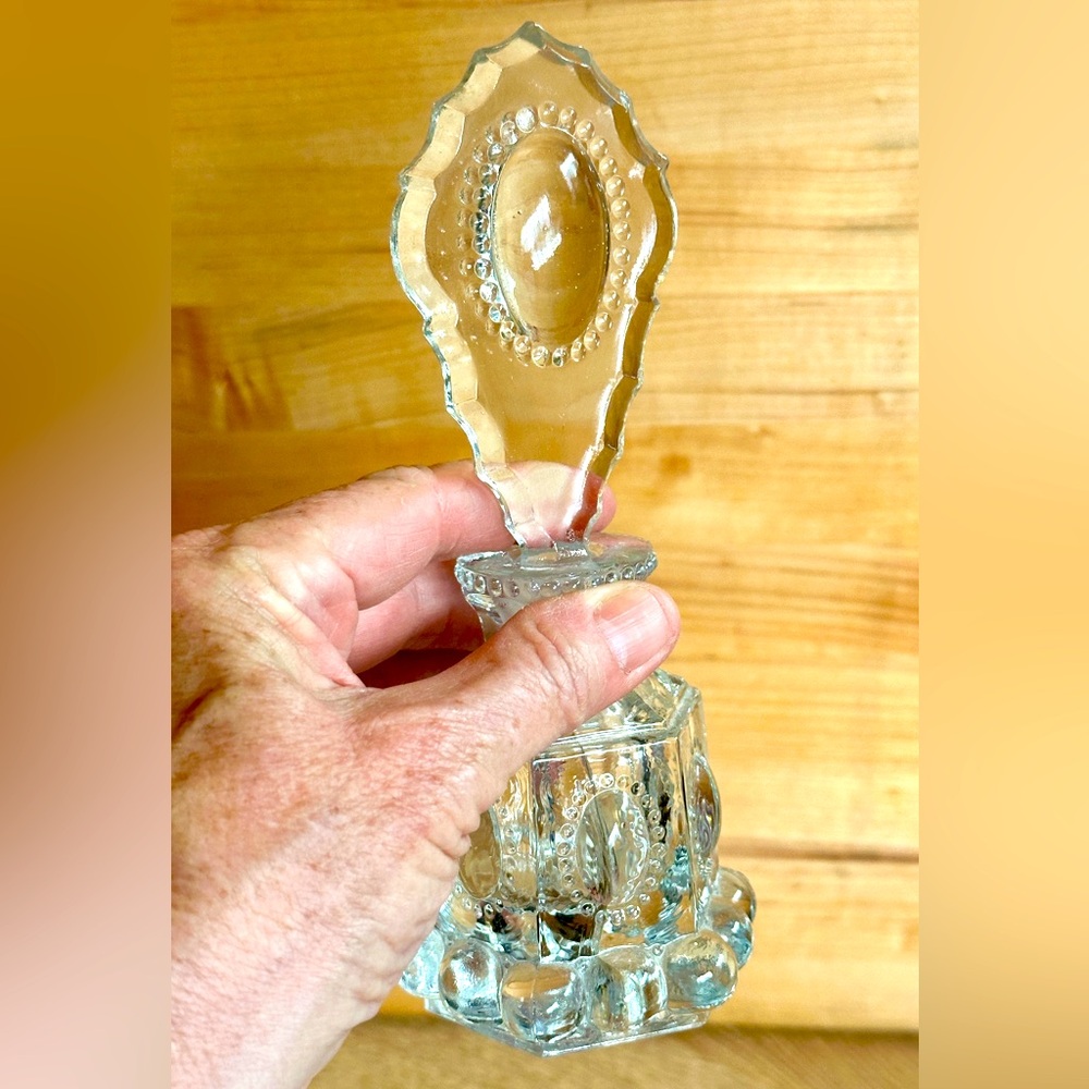 Vintage 1940's L E Smith Ornate Crystal Glass Perfume Bottle Atomizer - Picture 5 of 6